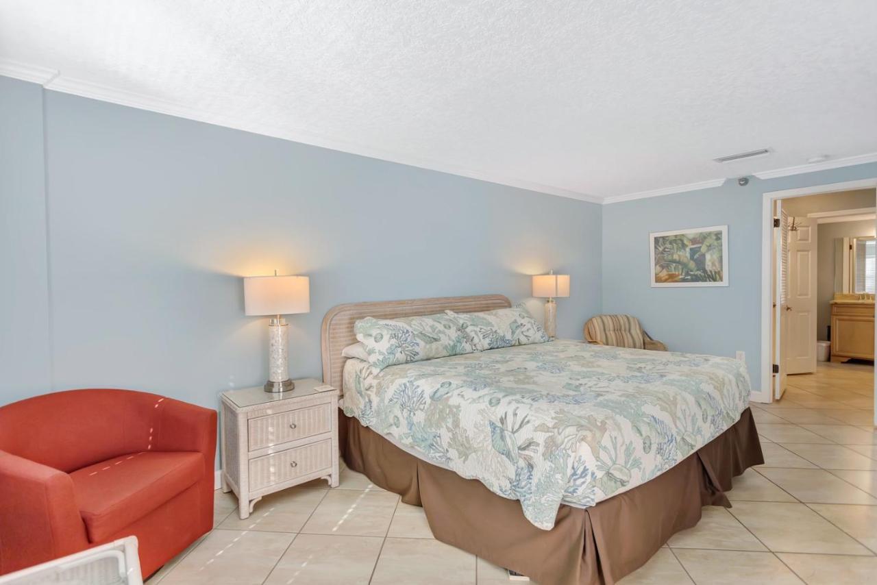 106 Beach Place Condos St. Pete Beach Exterior foto